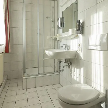 Traube, Ludwigshafen, Bodensee, Seenah Gelegen 2*