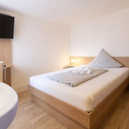 Traube, Ludwigshafen, Bodensee, Seenah Gelegen 2*