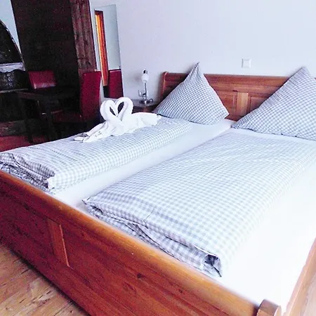 Couette-café Traube, Ludwigshafen, Bodensee, Seenah Gelegen 2*